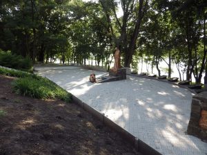 Реконструкція території меморіалу