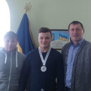 Подяка голові Хотінської ОТГ Миколи Торянику від Максима Цибульняка - гордості нашого краю