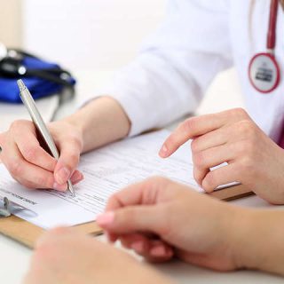 КНП Хотінської селищної ради «Центральна амбулаторія ЗПСМ смт.Хотінь»  запрошує громадян для заключення декларацій з сімейним лікарем